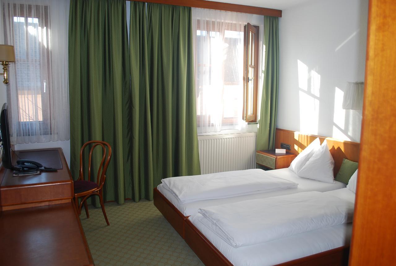Hotel Zillners Einkehr *** Altheim Экстерьер фото